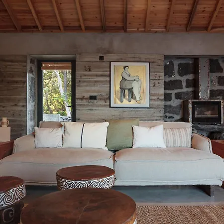 Pocinhobay Madalena (Azores)