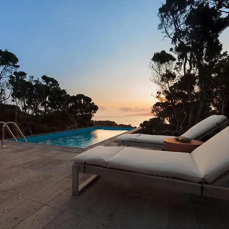 Pocinhobay Madalena (Azores)