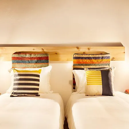 Pocinhobay Madalena (Azores)