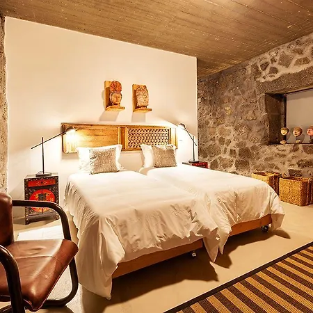 Pocinhobay Madalena (Azores)