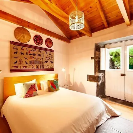 Pocinhobay Bed & Breakfast