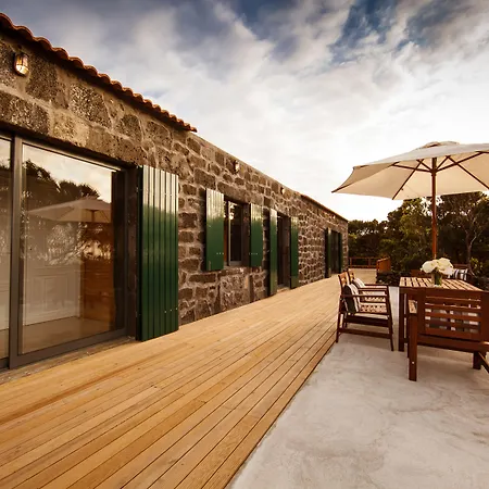 Pocinhobay Madalena (Azores)