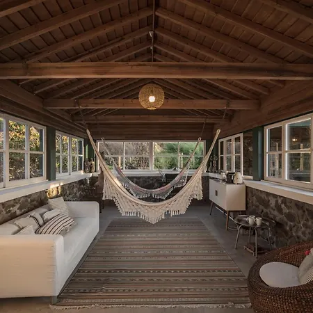 Bed & Breakfast Pocinhobay Madalena (Azores)