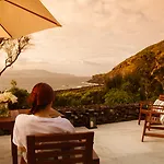 Pocinhobay Bed & Breakfast