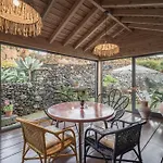 Pocinhobay Bed & Breakfast 4*