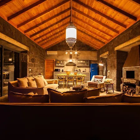 Bed & Breakfast Pocinhobay Madalena (Azores)