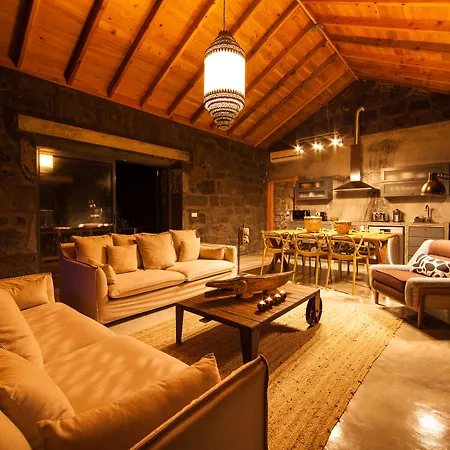 Pocinhobay Bed & Breakfast