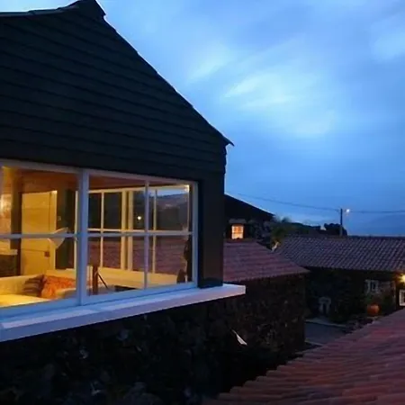 فندق مبيت وإفطار Pocinhobay 4*