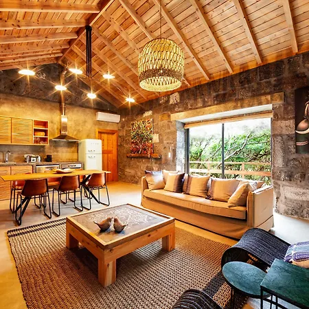 Pocinhobay Bed & Breakfast Madalena (Azores)