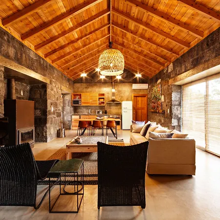Bed & Breakfast Pocinhobay