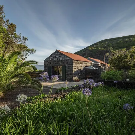 Pocinhobay Bed & Breakfast