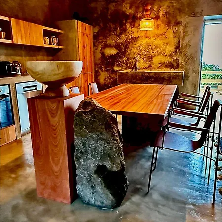Bed & Breakfast Pocinhobay Madalena (Azores)