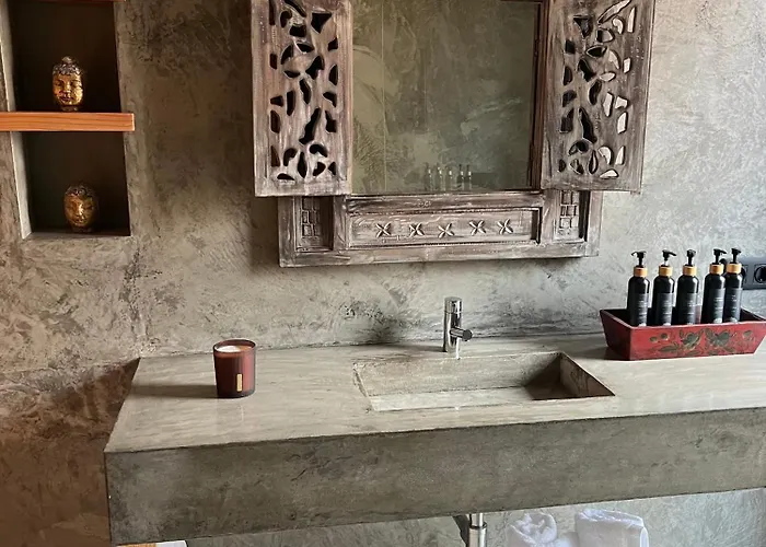 Pocinhobay Madalena (Azores)