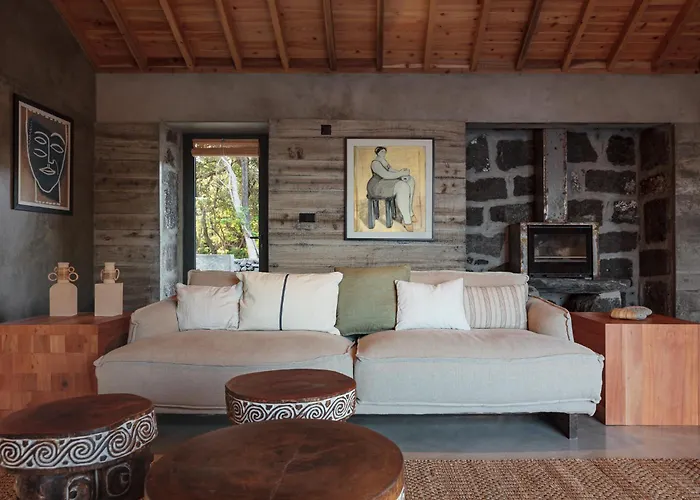 Pocinhobay Madalena (Azores)