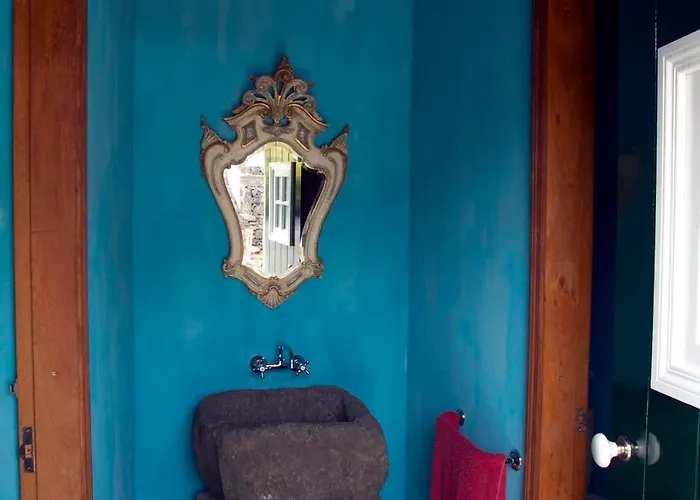 Pocinhobay Couette-café Madalena (Azores)