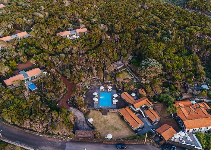 Couette-café Pocinhobay 4*