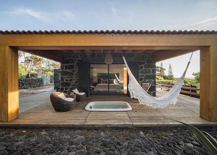 Couette-café Pocinhobay Madalena (Azores)